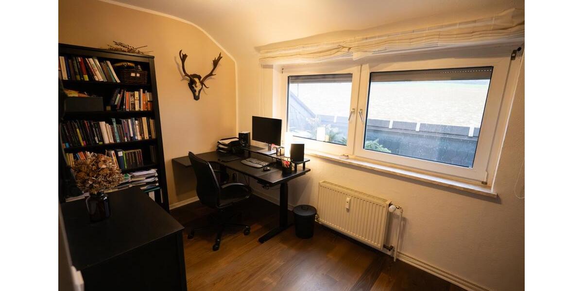 Dachgeschoßwohnung Hattingen Blankenstein - 4 Zimmer, 98 m&sup2;, 269.000&euro; | Angebot:26615466