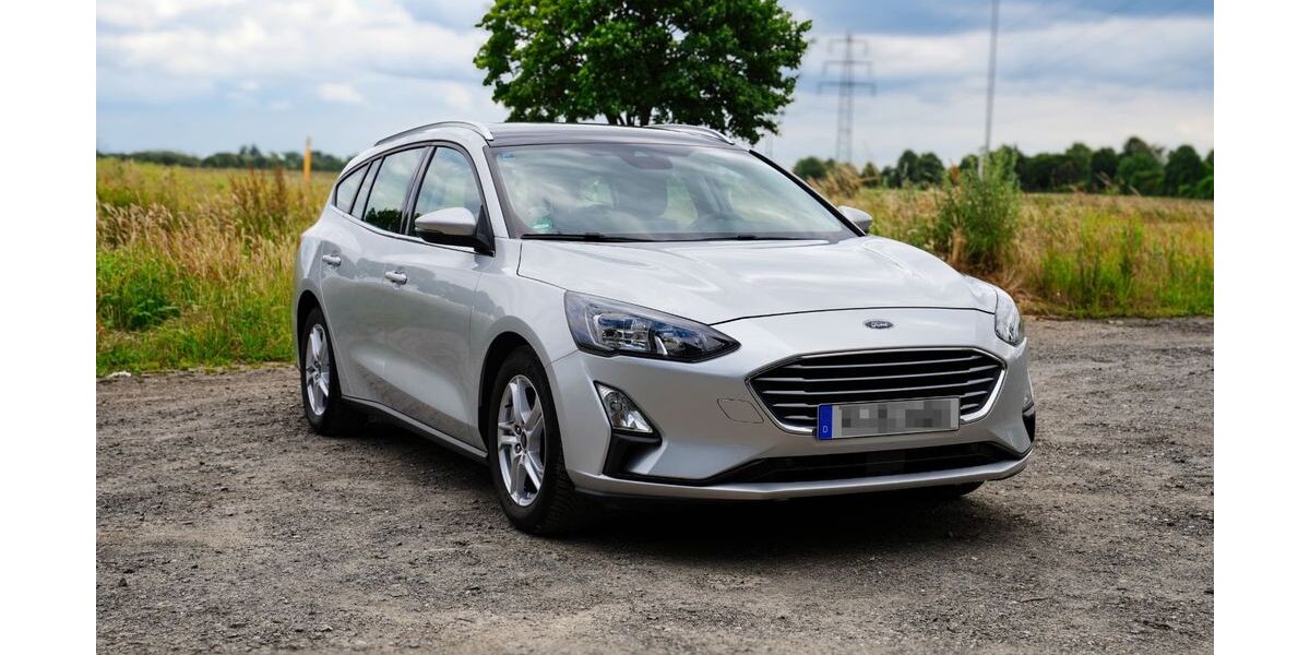 Ford Focus 92.300 km 9.450 &euro; Köln 50859