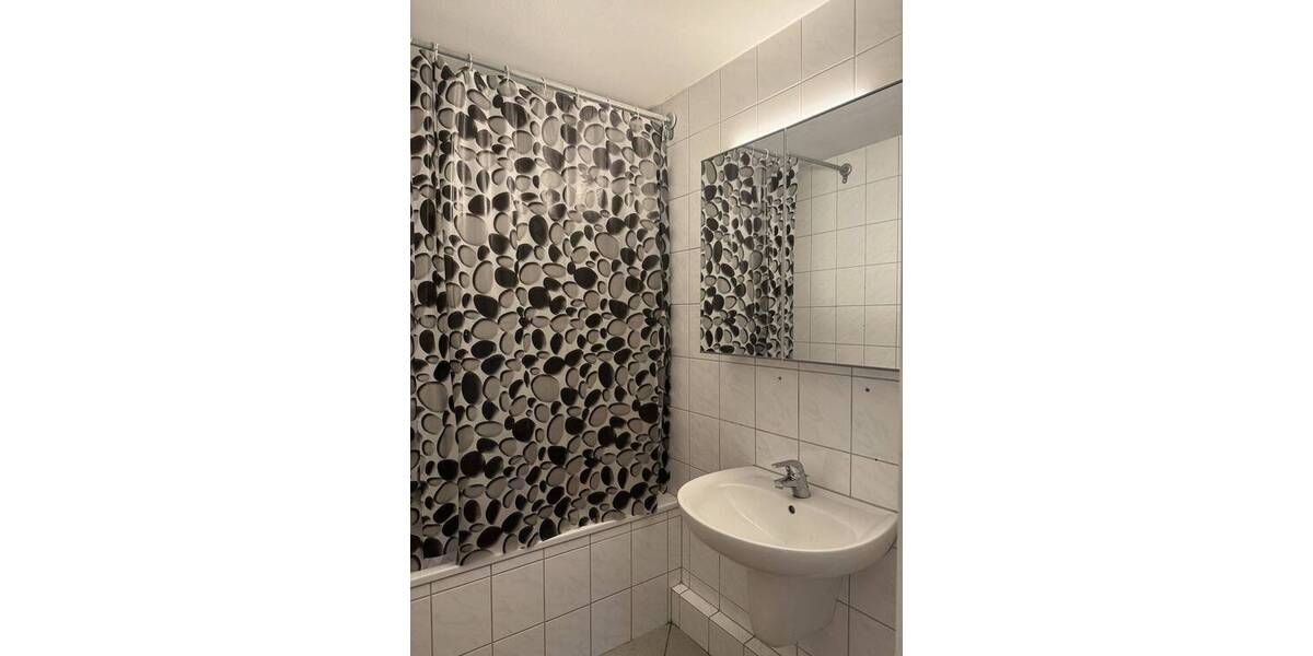 Etagenwohnung Remscheid West - 3 Zimmer, 76 m&sup2;, 460&euro; | Angebot:24031363