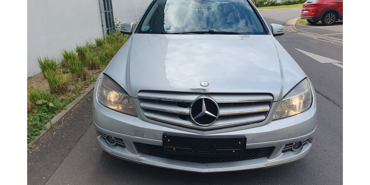 Mercedes-Benz C 250 324.000 km 3.950 &euro; Köln 50827