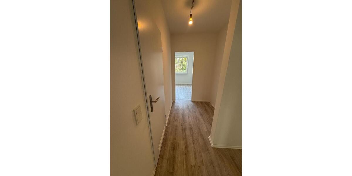 Etagenwohnung Velbert Langenberg - 3 Zimmer, 77 m&sup2;, 1.100&euro; | Angebot:27600464