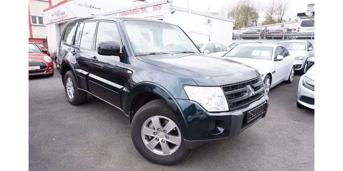 Mitsubishi Pajero 147.000 km 11.990 &euro; Wuppertal 42109