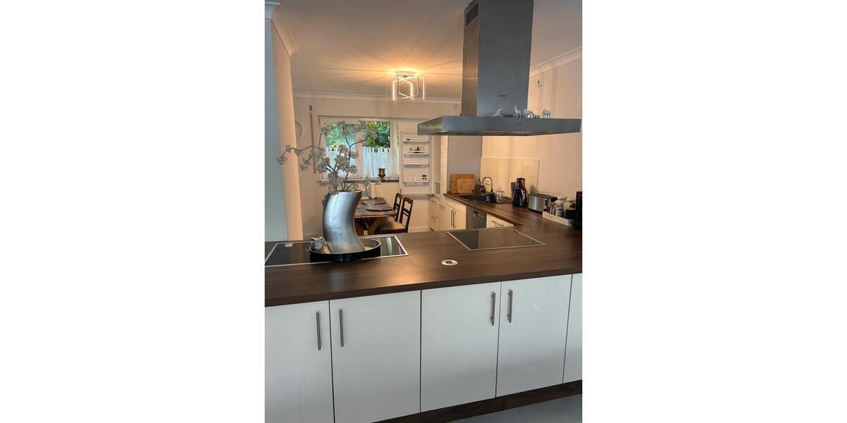 Reihenhaus Düsseldorf Stadtbezirk 7 - 6 Zimmer, 166 m&sup2;, 3.300&euro; | Angebot:27615910