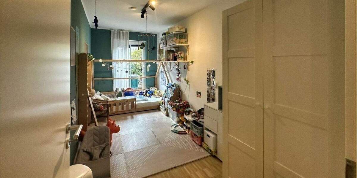 Etagenwohnung Köln Niehl - 4 Zimmer, 85 m&sup2;, 520.000&euro; | Angebot:24049698