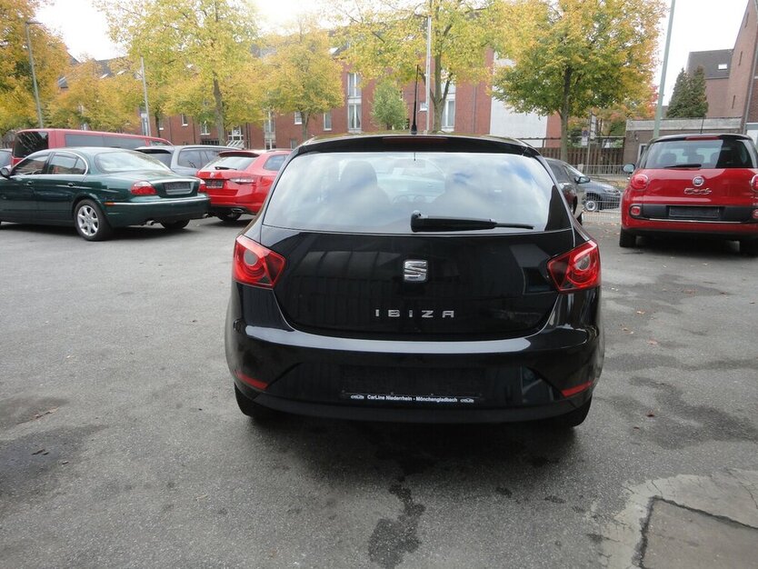 Seat Ibiza Reference Salsa 1,4 Klima SHZ Alu15.76 Tkm 76.000 km 7.990 € Neuss 41462