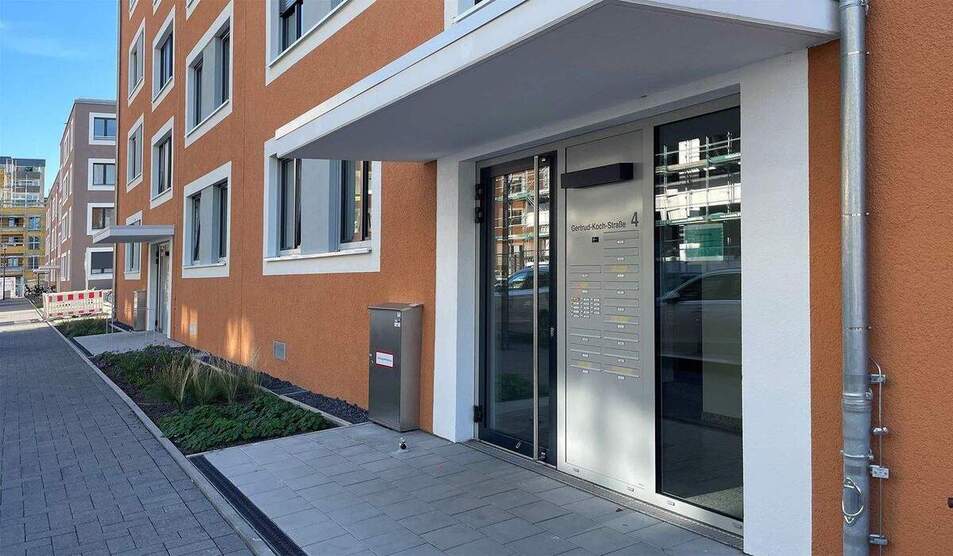 Moderne, barrierefreie Wohnung mit Bad, Gäste-WC und Loggia 4 zimmer