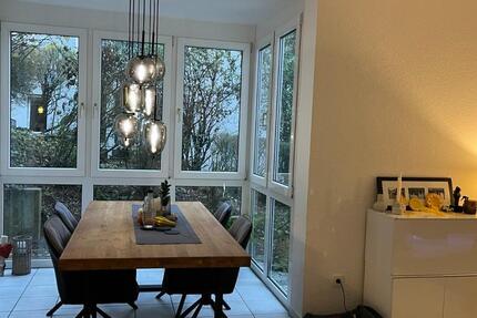 Wiehbachtal!!Helle 2-Zimmer-Wohnung mit Südterrasse, EBK in absoluter Ruhiglage von Lützenkirchen zimmer