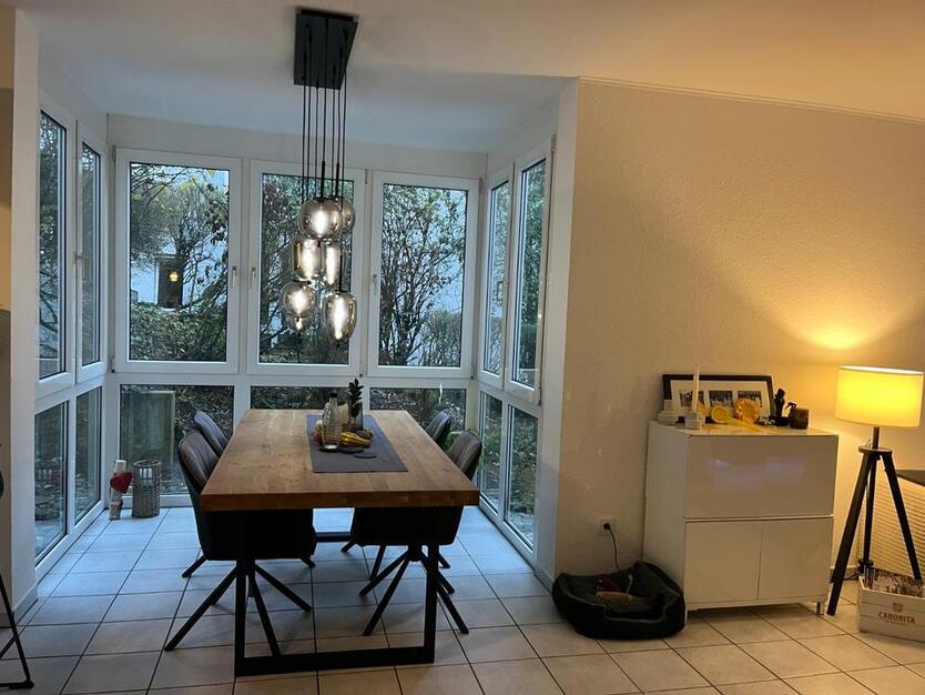 Wiehbachtal!!Helle 2-Zimmer-Wohnung mit Südterrasse, EBK in absoluter Ruhiglage von Lützenkirchen zimmer