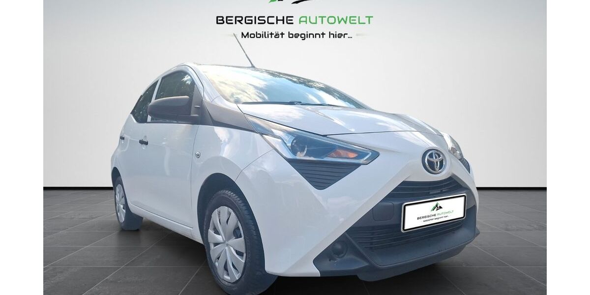 Toyota Aygo (X) 69.539 km 8.980 &euro; Bergisch Gladbach 51469