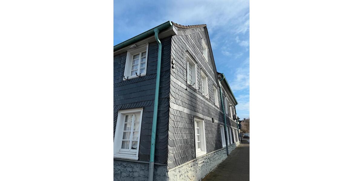Erdgeschoßwohnung Solingen Höhscheid - 5 Zimmer, 155 m&sup2;, 199.000&euro; | Angebot:26621221
