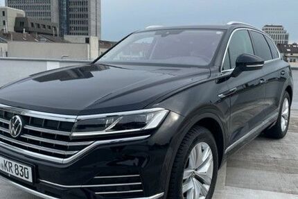 VW Touareg 98.200 km 36.690 &euro; Düsseldorf 40210
