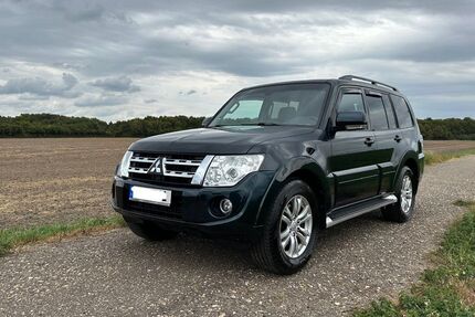Mitsubishi Pajero 230.000 km 16.990 &euro; Köln 50997
