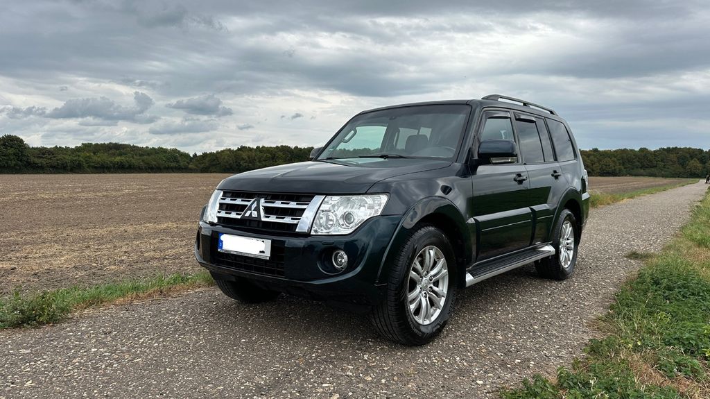Mitsubishi Pajero 230.000 km 17.900 &euro; Köln 50997