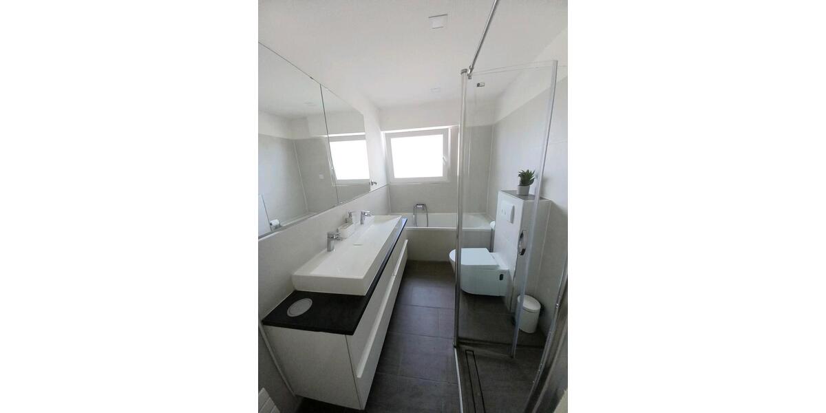 Einfamilienhaus Wuppertal Gemarkung Langerfeld - 6 Zimmer, 180 m&sup2;, 2.200&euro; | Angebot:24837657