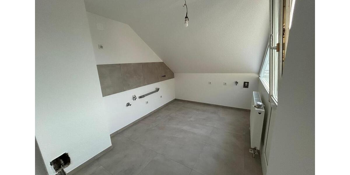 Dachgeschoßwohnung Neuss Allerheiligen - 2 Zimmer, 47 m&sup2;, 750&euro; | Angebot:27592740