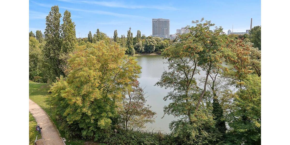 Dachgeschoßwohnung Düsseldorf Heerdt - 3 Zimmer, 93 m&sup2;, 1.486&euro; | Angebot:24441628