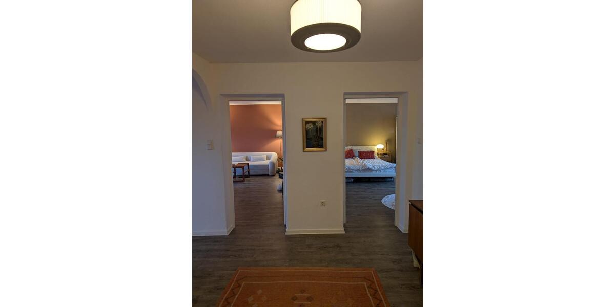 Dachgeschoßwohnung Düsseldorf Stadtbezirk 2 - 2.5 Zimmer, 90 m&sup2;, 1.500&euro; | Angebot:24421846