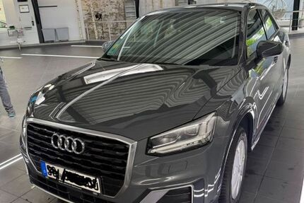 Audi Q2 131.000 km 13.800 &euro; Düsseldorf 40474