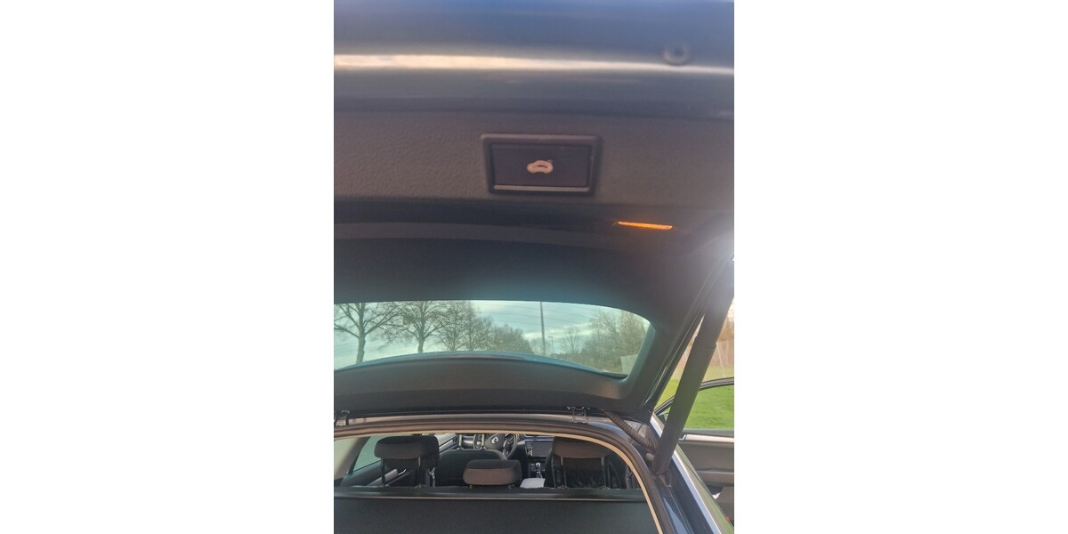 Skoda Superb 84.616 km 18.800 &euro; Köln 50667