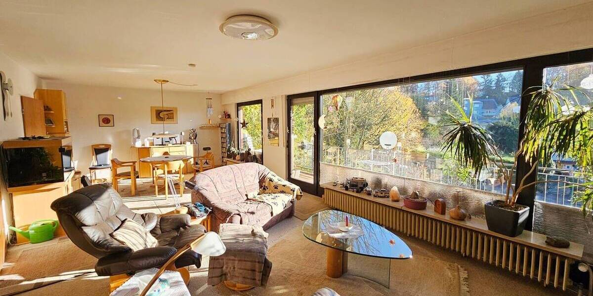 Energetisch sanierte DHH mit Garage in naturnaher Stadtrandlage von Berg. Gladbach-Heiligenstock 4 zimmer