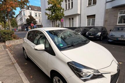 Toyota Yaris 76.000 km 11.500 &euro; Düsseldorf 40477
