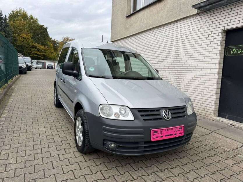 VW Caddy 149.000 km 4.500 € Essen 45143