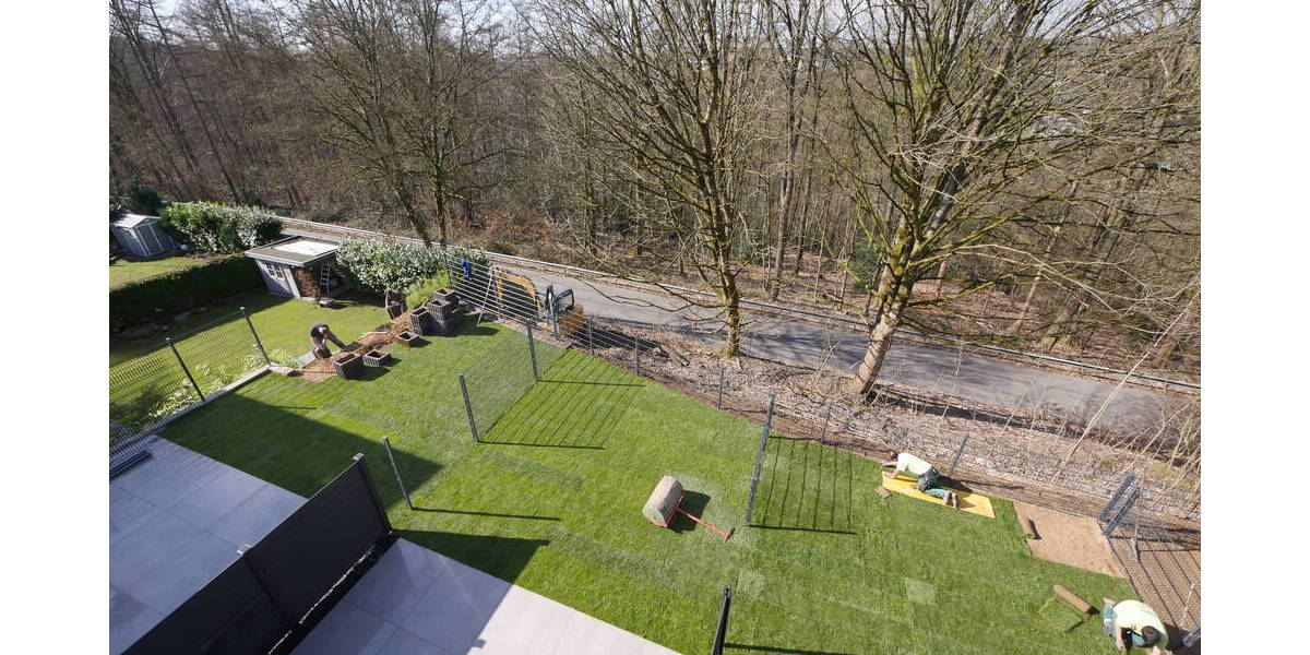 Reihenmittelhaus Remscheid Süd - 4 Zimmer, 130 m&sup2;, 1.850&euro; | Angebot:25780491