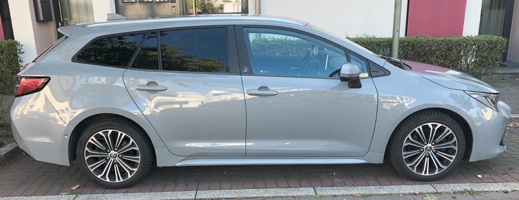 Toyota Corolla 129.500 km 18.400 € Neuss 41462