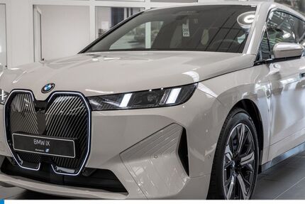 BMW iX 14.999 km 68.390 &euro; Remscheid 42897