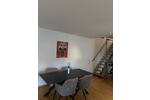 Sonnige Dachgeschoss Maisonette mit Balkon, Stellpl. & Garage