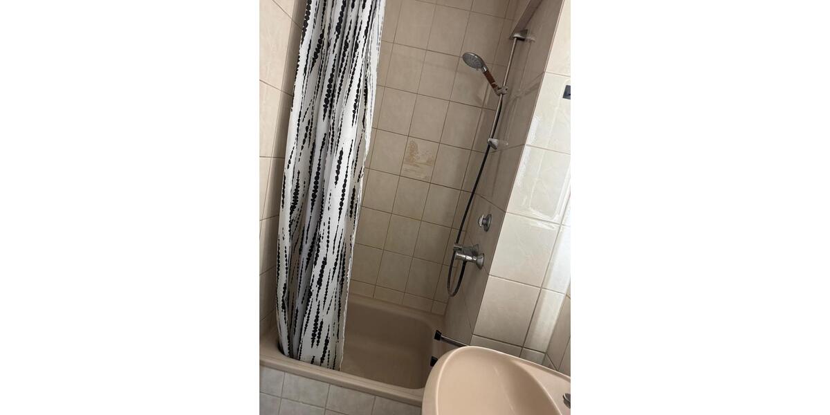 Etagenwohnung Ratingen - 1 Zimmer, 37 m&sup2;, 800&euro; | Angebot:24524012