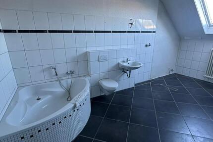 Wohnung Solingen Wald - 4 Zimmer, 112 m&sup2;, 1.150&euro; | Angebot:26341660