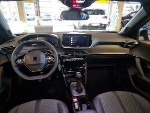 Peugeot 2008 Allure Klimaautom. Alu Allwetter Android Appl 14.715 km 18.980 &euro; HAAN 42781