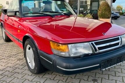 Saab 900