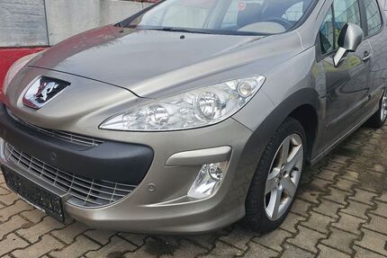 Peugeot 308 128.000 km 4.999 &euro; Köln 50739