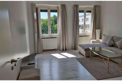 Wohnung Wuppertal Nordstadt - 5 Zimmer, 149 m&sup2;, 1.200&euro; | Angebot:27464873