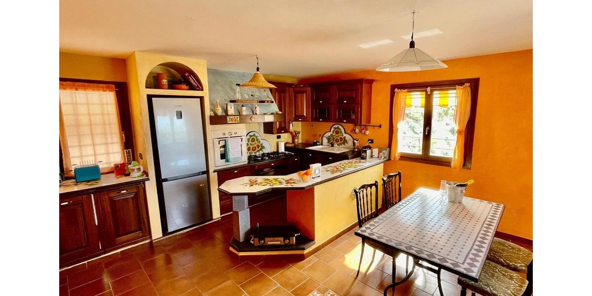 Einfamilienhaus Köln Heimersdorf - 7 Zimmer, 240 m&sup2;, 390.000&euro; | Angebot:26940595
