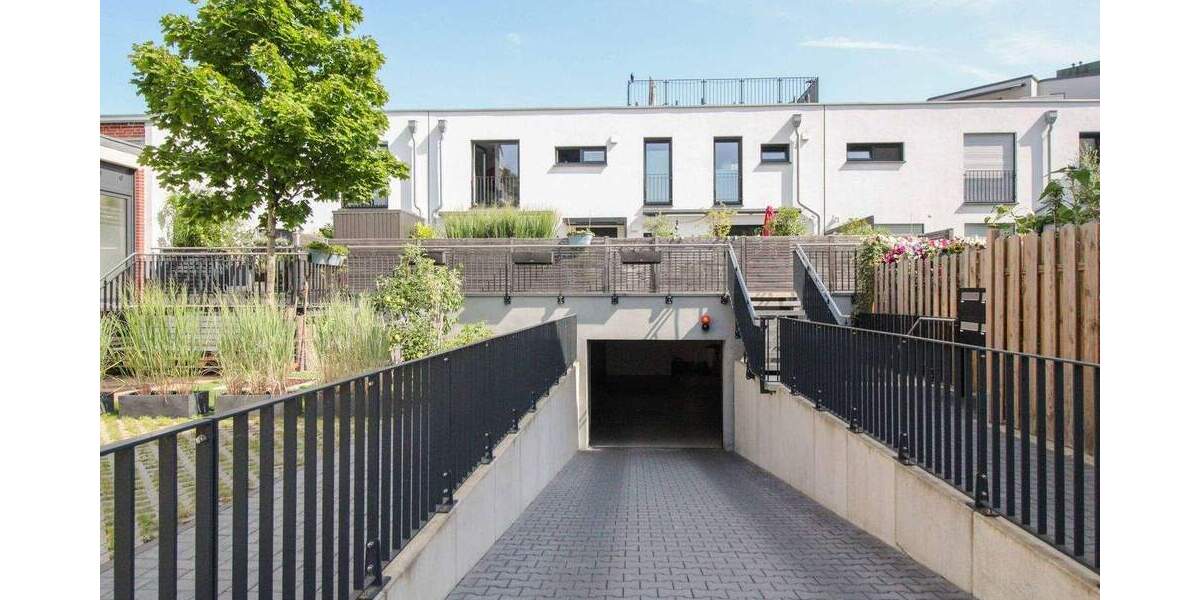 Reihenmittelhaus Düsseldorf Bilk - 4 Zimmer, 146 m&sup2;, 1.455.000&euro; | Angebot:24648421