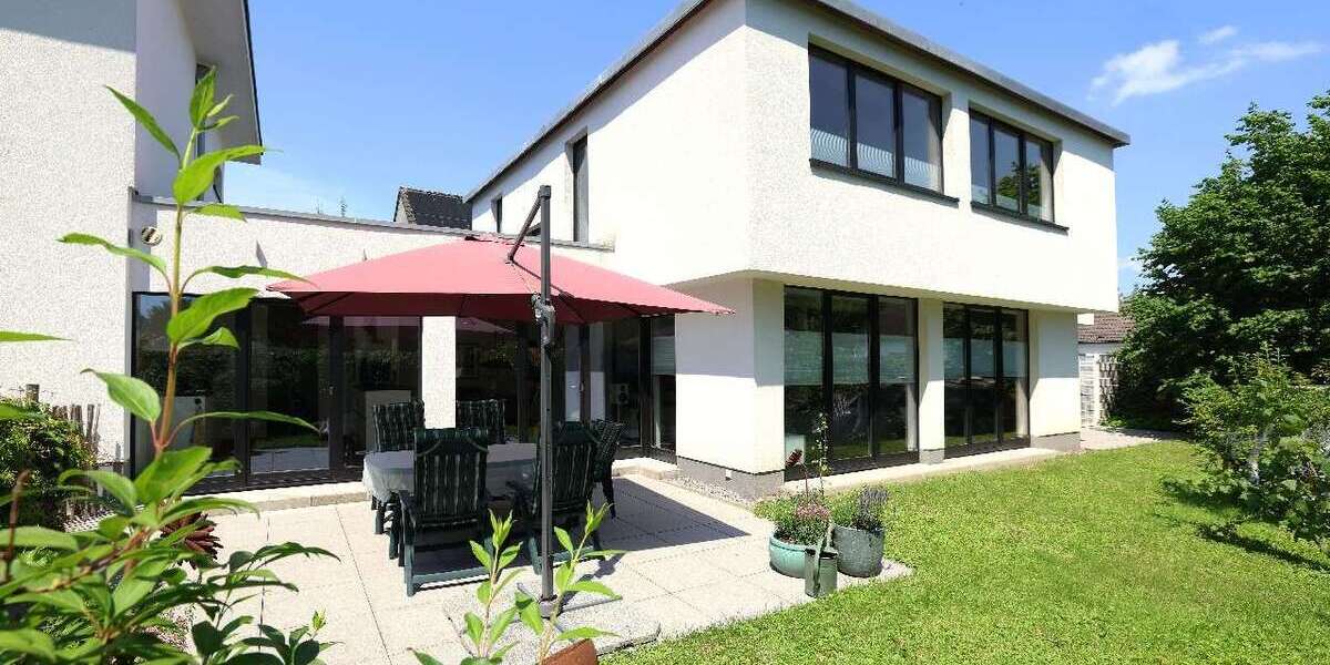 Einfamilienhaus Solingen Aufderhöhe - 5 Zimmer, 207 m&sup2;, 675.000&euro; | Angebot:26952480