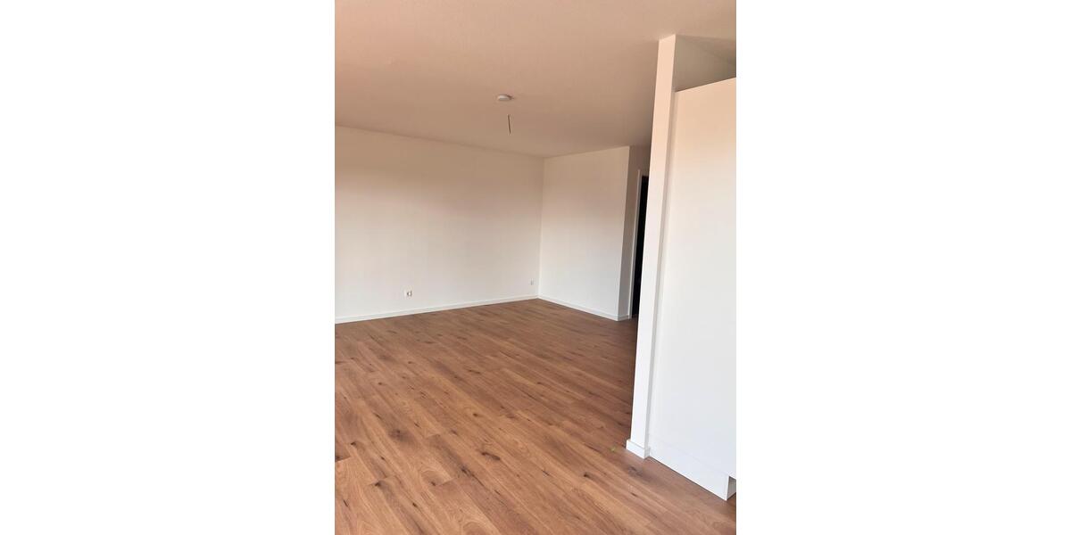 Etagenwohnung Radevormwald - 3 Zimmer, 87 m&sup2;, 1.405&euro; | Angebot:25963714