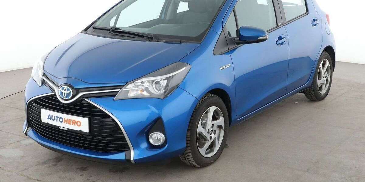 Toyota Yaris 41.145 km 13.690 &euro; Köln 50739