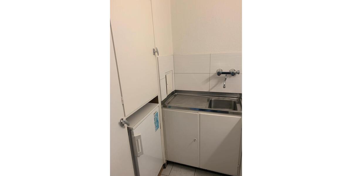 Etagenwohnung Wuppertal Arrenberg - 1 Zimmer, 25 m&sup2;, 250&euro; | Angebot:24279790