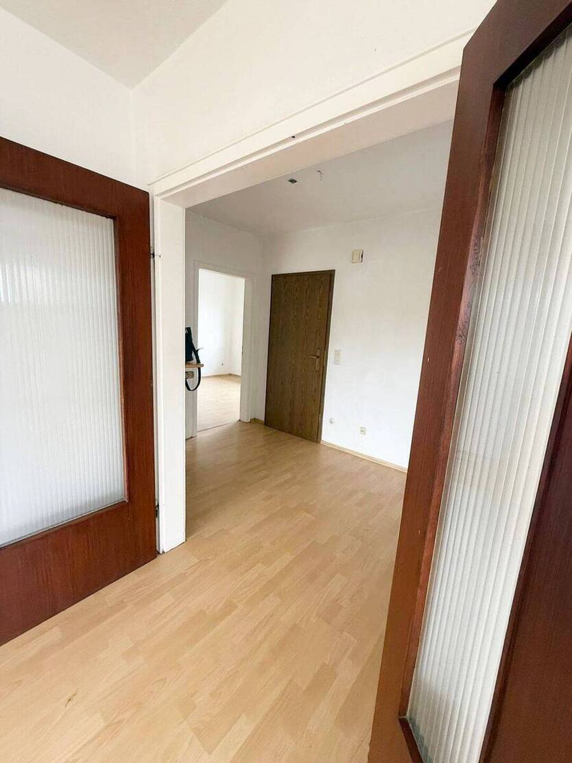 Charmantes Dreifamilienhaus in bester Lage von Baumberg. 9 zimmer