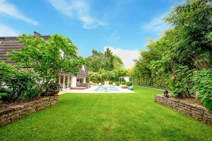 Haus zum Kaufen in Köln 2.580.000 € 410 m²