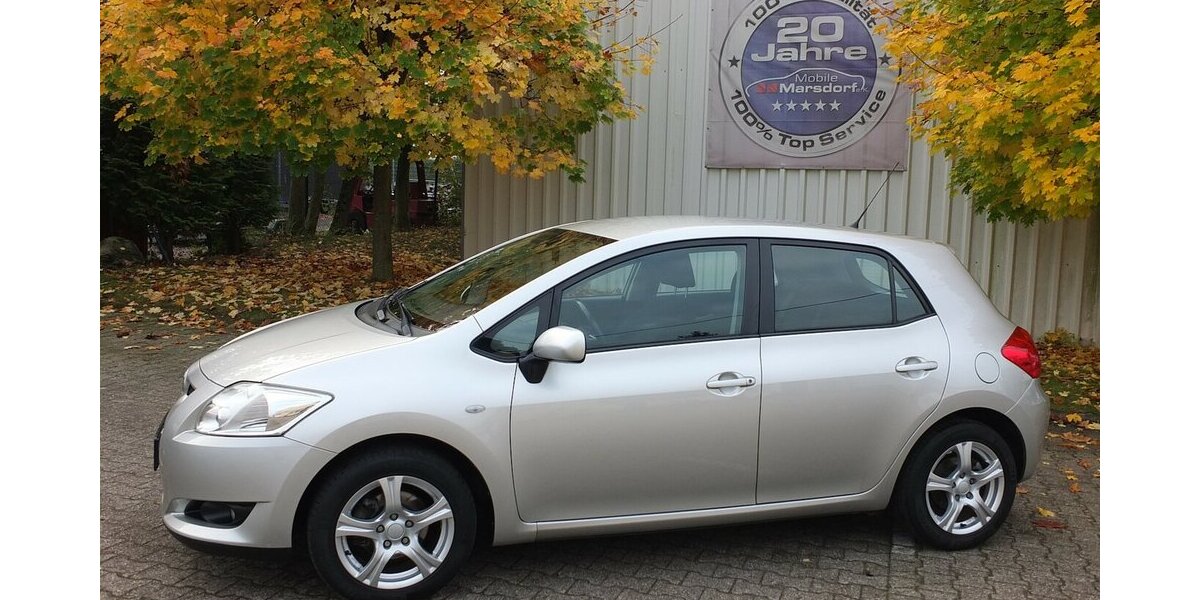 Toyota Auris 1.6i BLACK WEEK 25: SOL ALLE INSPEKTIONEN GA 174.885 km 4.908 € Köln 50858