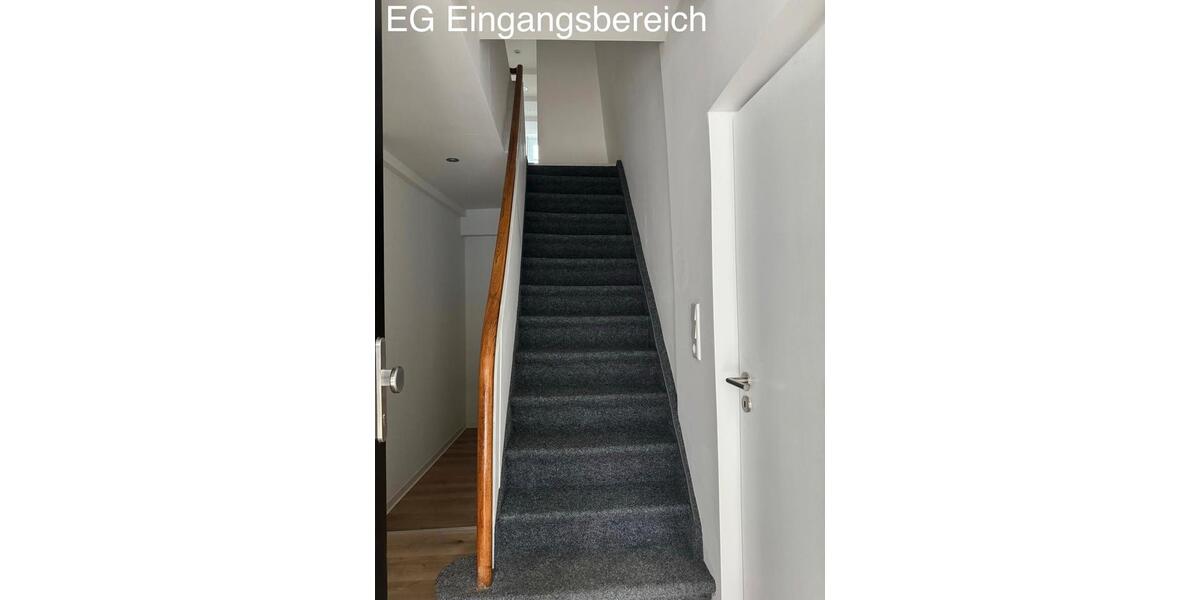 Etagenwohnung Remscheid Gemarkung Bergisch Born - 4 Zimmer, 130 m&sup2;, 1.170&euro; | Angebot:24187722