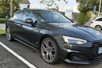 Audi A5 103.000 km 32.700 &euro; Düsseldorf 40472