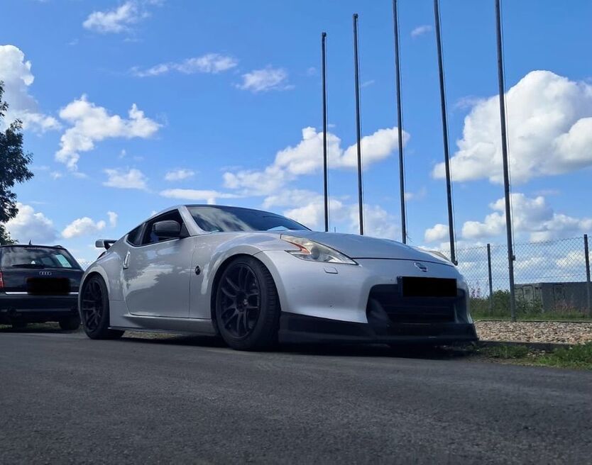 370Z