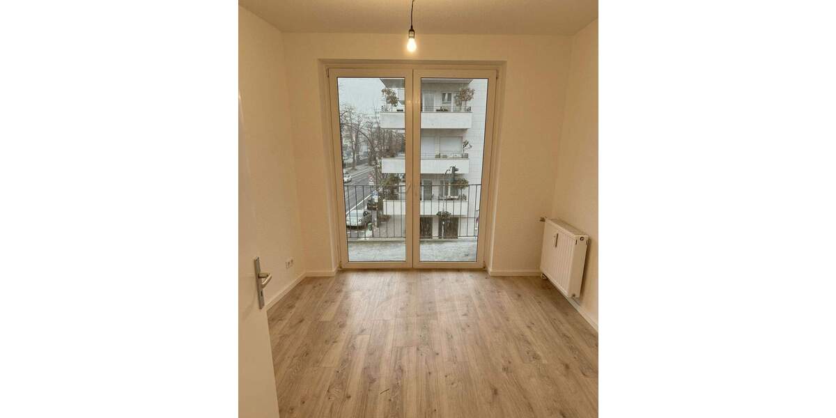 Etagenwohnung Düsseldorf Pempelfort - 4 Zimmer, 87 m&sup2;, 1.070&euro; | Angebot:24775545