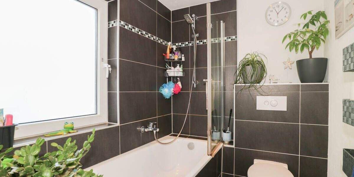 Einfamilienhaus Dormagen / Stürzelberg Stürzelberg - 5 Zimmer, 117 m&sup2;, 320.000&euro; | Angebot:23881705